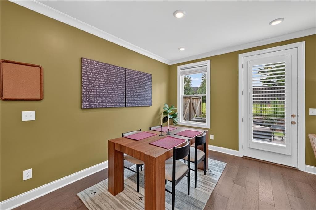 3 bedroom, 3 bathroom, 1,852 sq ft townhouse for sale at 1409 Casteel Lake Lane, Buford, GA 30518 — photo 6
