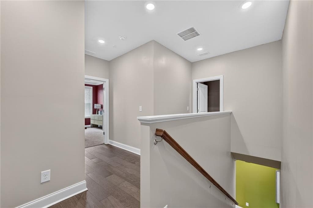 3 bedroom, 3 bathroom, 1,852 sq ft townhouse for sale at 1409 Casteel Lake Lane, Buford, GA 30518 — photo 10