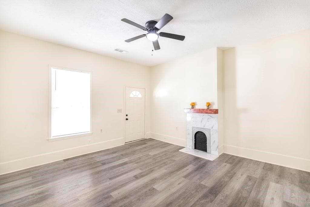 4 bedroom, 2 bathroom, 1,402 sq ft single family residence for sale at 781 Applewood Street, Macon, GA 31217 — photo 5