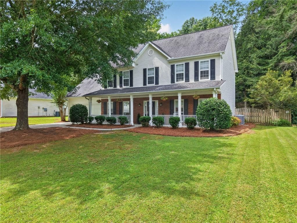 5 bedroom, 3 bathroom, 2,688 sq ft single family residence for sale at 1566 Vine Leaf Drive, Powder Springs, GA 30127 — photo 2