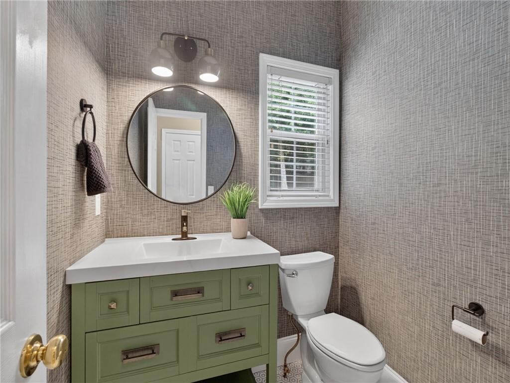 5 bedroom, 3 bathroom, 2,688 sq ft single family residence for sale at 1566 Vine Leaf Drive, Powder Springs, GA 30127 — photo 9