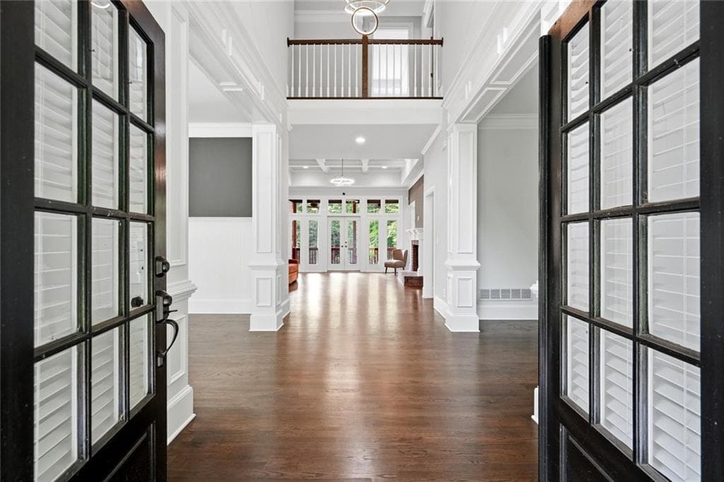 5 bedroom, 5 bathroom, 6,646 sq ft single family residence for sale at 188 Covered Bridge Trail, Smyrna, GA 30082 — photo 4