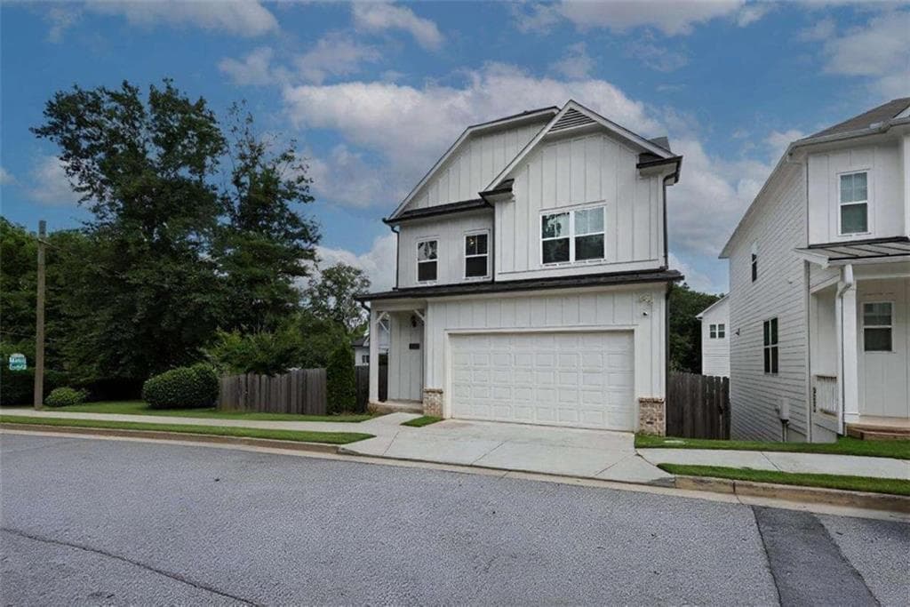 5 bedroom, 4 bathroom, 3,189 sq ft single family residence for rent at 1860 NW Commons Place, Atlanta, GA 30318 for $3,700 a month — photo 4