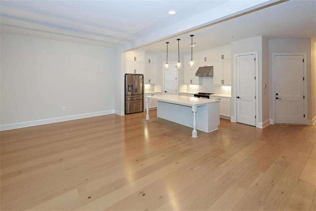 5 bedroom, 4 bathroom, 3,189 sq ft single family residence for rent at 1860 NW Commons Place, Atlanta, GA 30318 for $3,700 a month — photo 5