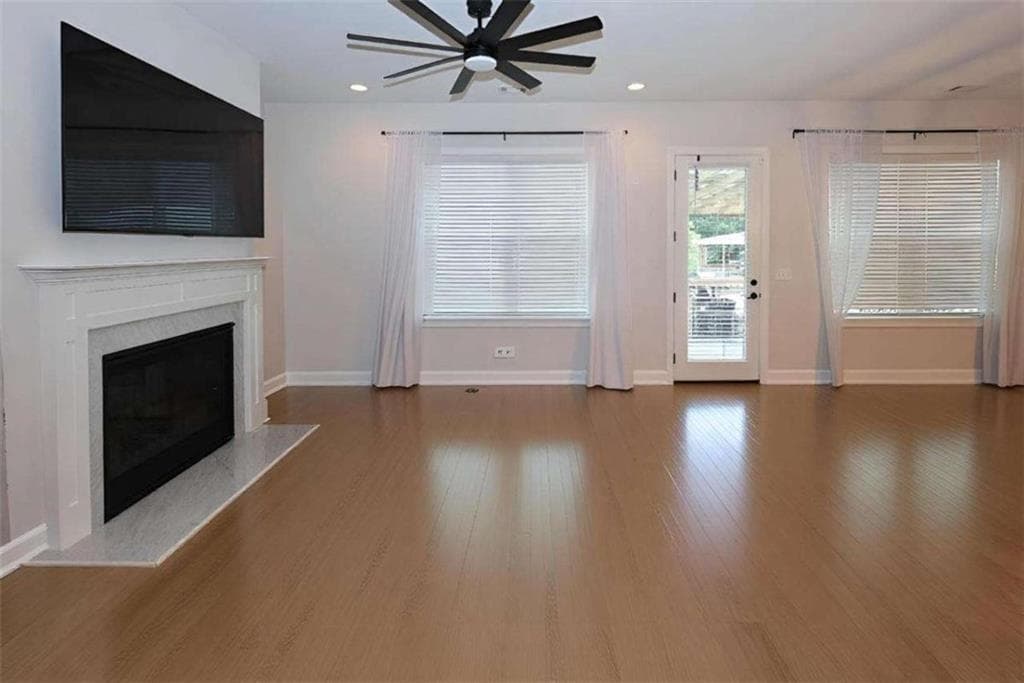 5 bedroom, 4 bathroom, 3,189 sq ft single family residence for rent at 1860 NW Commons Place, Atlanta, GA 30318 for $3,700 a month — photo 8