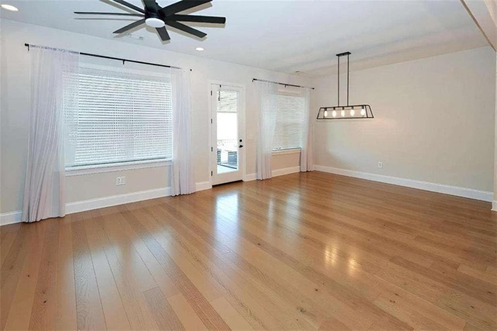 5 bedroom, 4 bathroom, 3,189 sq ft single family residence for rent at 1860 NW Commons Place, Atlanta, GA 30318 for $3,700 a month — photo 9