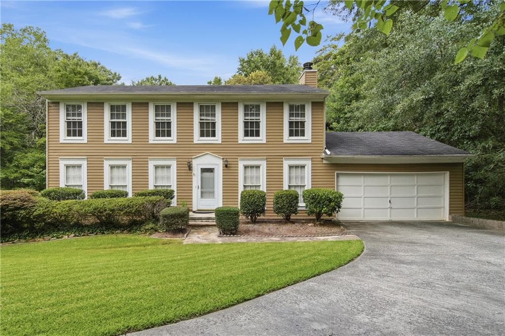 4 bedroom, 3 bathroom, 1,920 sq ft single family residence sold at 471 Surrey Place, Marietta, GA 30068