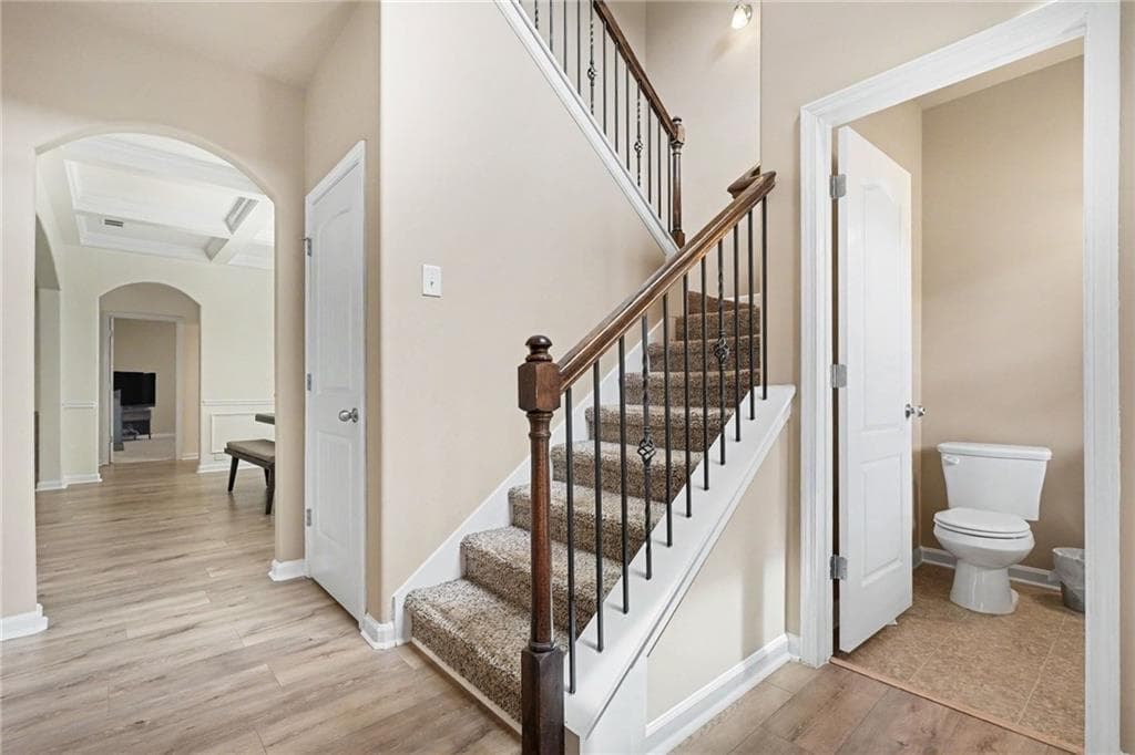 4 bedroom, 5 bathroom, 3,584 sq ft single family residence for sale at 3923 Kingfisher Drive, Atlanta, GA 30349 — photo 6