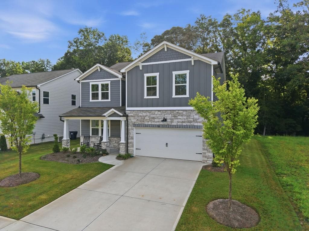 5 bedroom, 3 bathroom, 2,953 sq ft single family residence for sale at 106 Henley Street, Canton, GA 30114 — photo 2