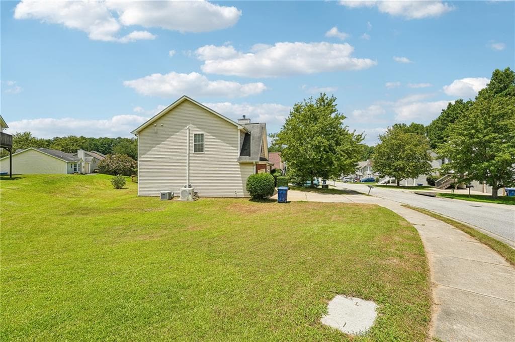 4 bedroom, 3 bathroom, 1,900 sq ft single family residence for sale at 123 Remington Place Drive, Dallas, GA 30157 — photo 4