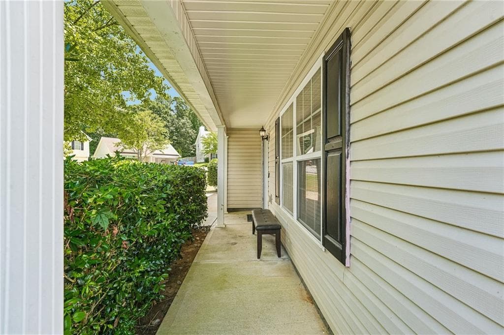 4 bedroom, 3 bathroom, 1,900 sq ft single family residence for sale at 123 Remington Place Drive, Dallas, GA 30157 — photo 5