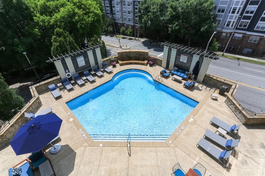 1 bedroom, 1 bathroom, 916 sq ft condominium for sale at 625 Piedmont Avenue 3025, Atlanta, GA 30308 — photo 4