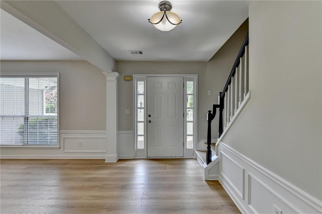 3 bedroom, 3 bathroom, 2,297 sq ft single family residence for rent at 340 Waddington Trail, Johns Creek, GA 30097 for $3,000 a month — photo 4