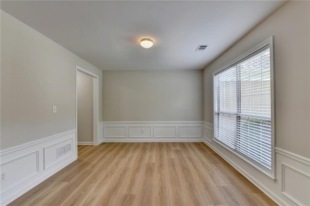 3 bedroom, 3 bathroom, 2,297 sq ft single family residence for rent at 340 Waddington Trail, Johns Creek, GA 30097 for $3,000 a month — photo 7