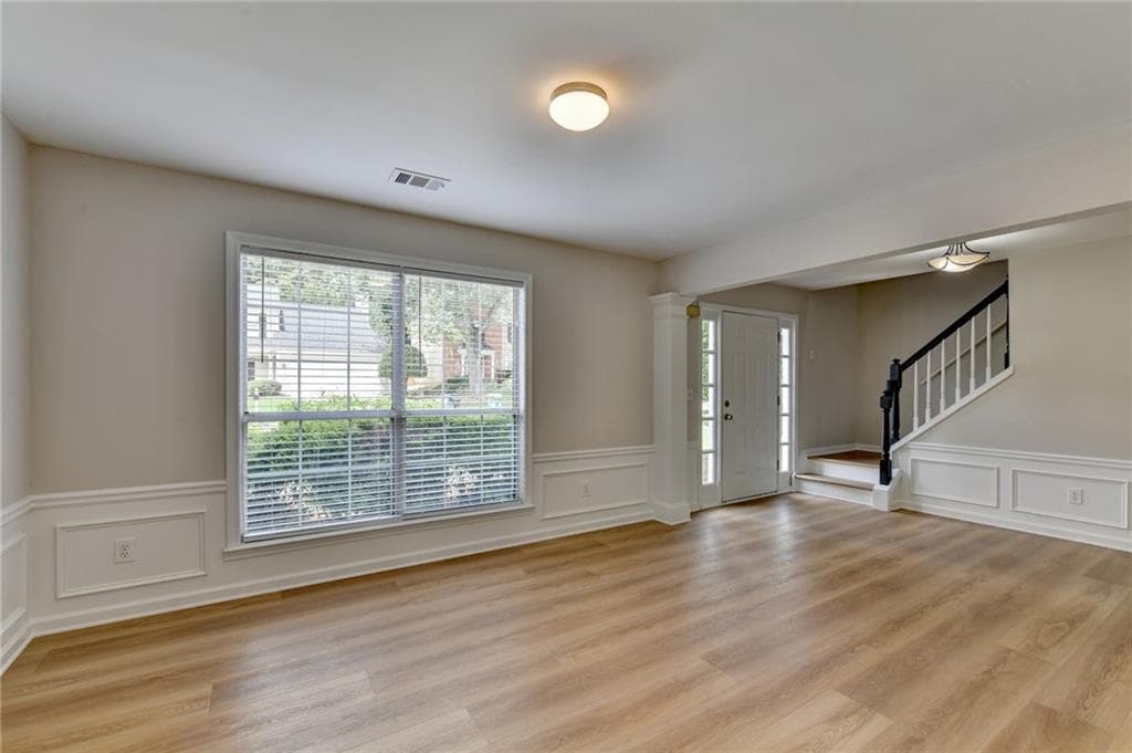 3 bedroom, 3 bathroom, 2,297 sq ft single family residence for rent at 340 Waddington Trail, Johns Creek, GA 30097 for $3,000 a month — photo 8