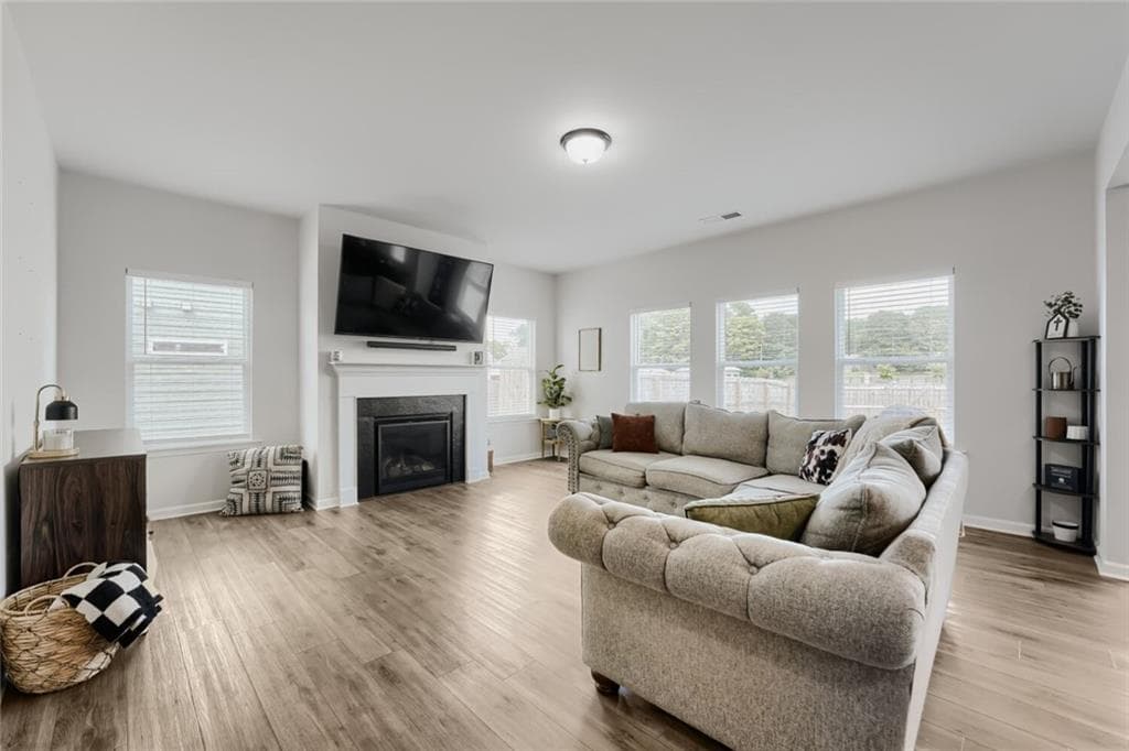 4 bedroom, 3 bathroom, 2,668 sq ft single family residence for sale at 407 Larry Lane, Adairsville, GA 30103 — photo 6