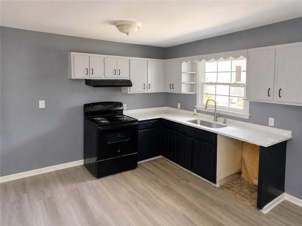 3 bedroom, 2 bathroom, 1,314 sq ft single family residence under contract at 1962 Pine Oak Drive, Atlanta, GA 30310 — photo 8