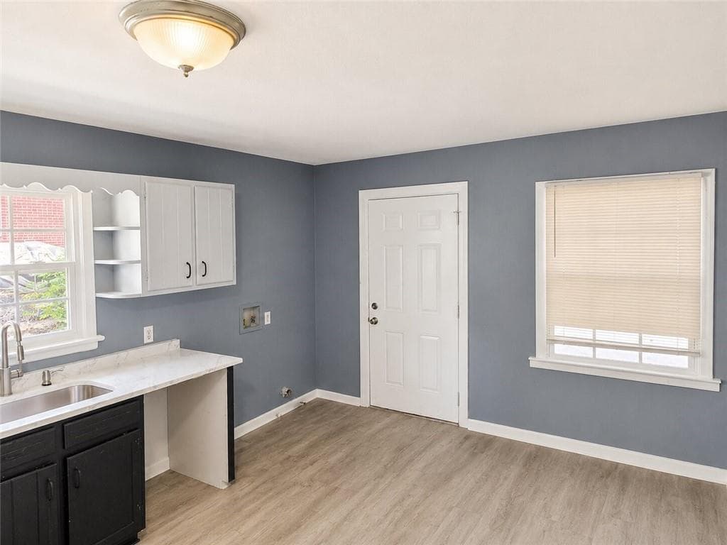 3 bedroom, 2 bathroom, 1,314 sq ft single family residence under contract at 1962 Pine Oak Drive, Atlanta, GA 30310 — photo 9