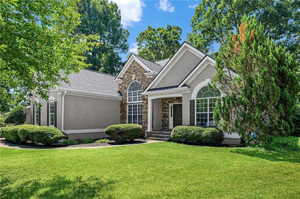 4 bedroom, 2 bathroom, 2,228 sq ft single family residence under contract at 2333 Ettas Circle, Conyers, GA 30013 — photo 3