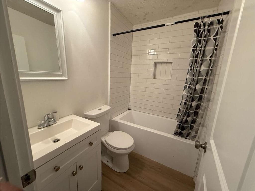 4 bedroom, 2 bathroom, 1,600 sq ft single family residence for sale at 1551 N Columbia Place, Decatur, GA 30032 — photo 9