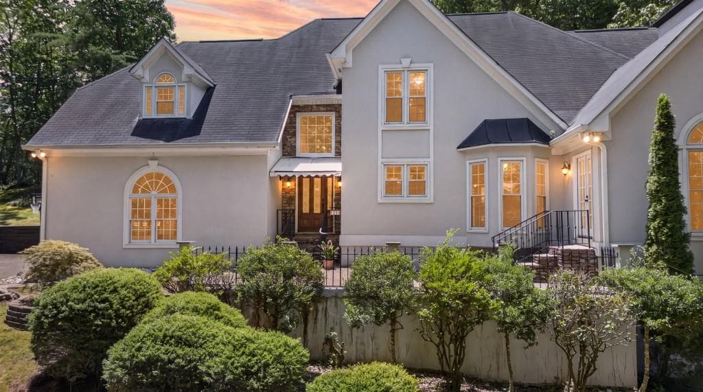 5 bedroom, 5 bathroom, 3,697 sq ft single family residence for sale at 3442 N Slope Court, Marietta, GA 30066
