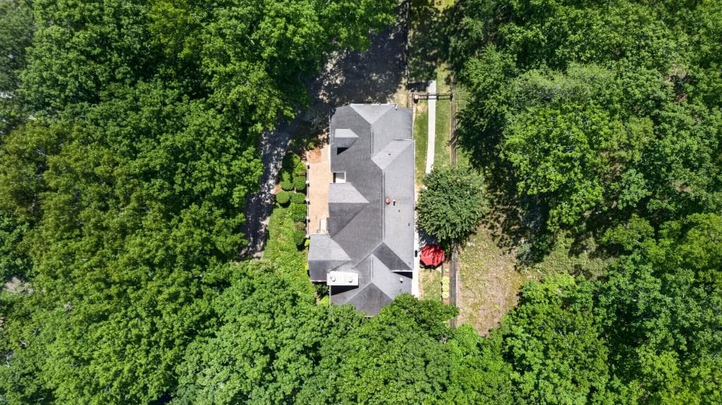 5 bedroom, 5 bathroom, 3,697 sq ft single family residence for sale at 3442 N Slope Court, Marietta, GA 30066 — photo 5