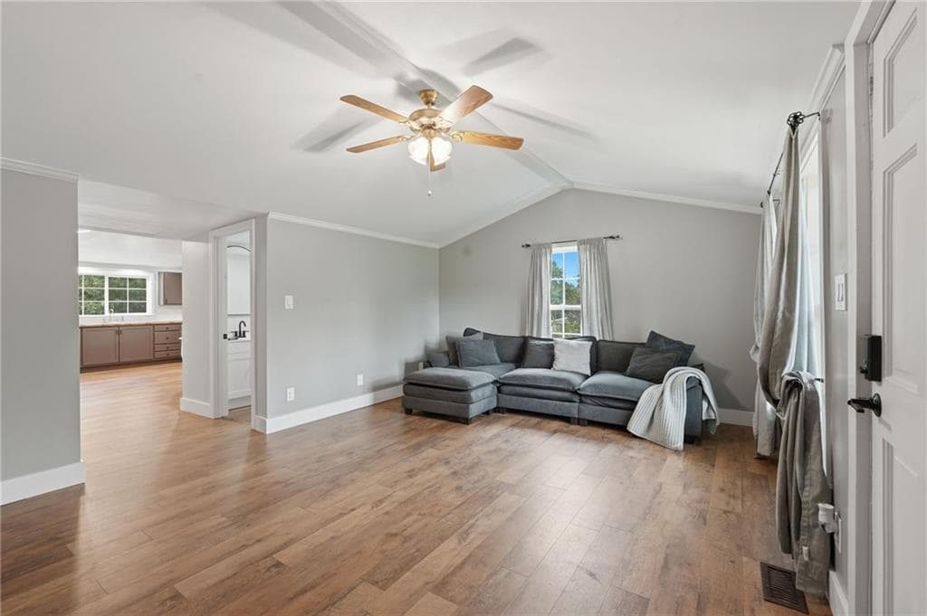2 bedroom, 2 bathroom, 1,164 sq ft single family residence for sale at 1563 Davenport Road, Braselton, GA 30517 — photo 4