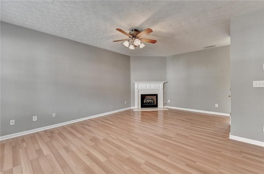 3 bedroom, 3 bathroom, 1,880 sq ft townhouse for rent at 3067 Kentmere Drive, Cumming, GA 30040 for $2,200 a month — photo 6