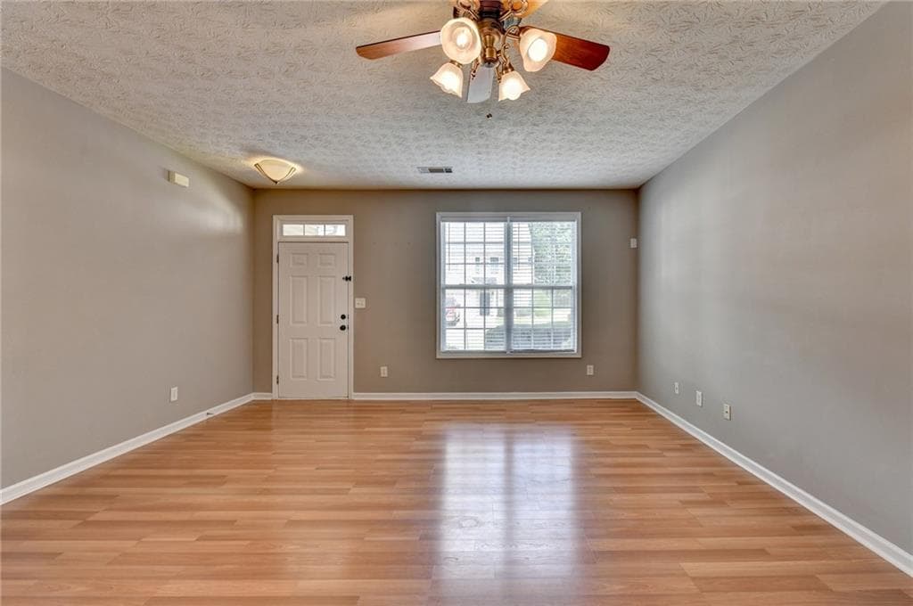 3 bedroom, 3 bathroom, 1,880 sq ft townhouse for rent at 3067 Kentmere Drive, Cumming, GA 30040 for $2,200 a month — photo 10