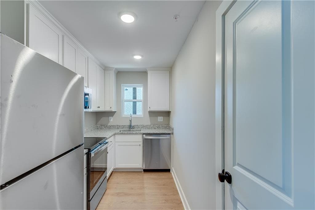 1 bedroom, 1 bathroom apartment for rent at 710 Jesse Jewell Parkways 200 CORNER - Level 2, Gainesville, GA 30501 for $1,250 a month — photo 6
