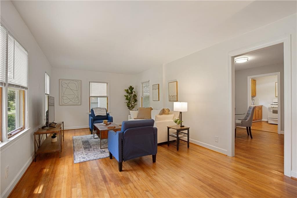 2 bedroom, 1 bathroom, 1,459 sq ft single family residence for sale at 515 Scott Circle, Decatur, GA 30033 — photo 7