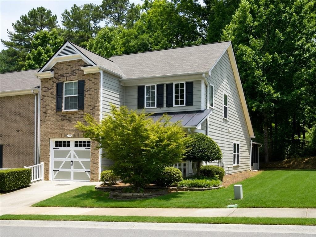 2 bedroom, 2 bathroom, 1,304 sq ft townhouse for sale at 126 Oakview Passage, Canton, GA 30114