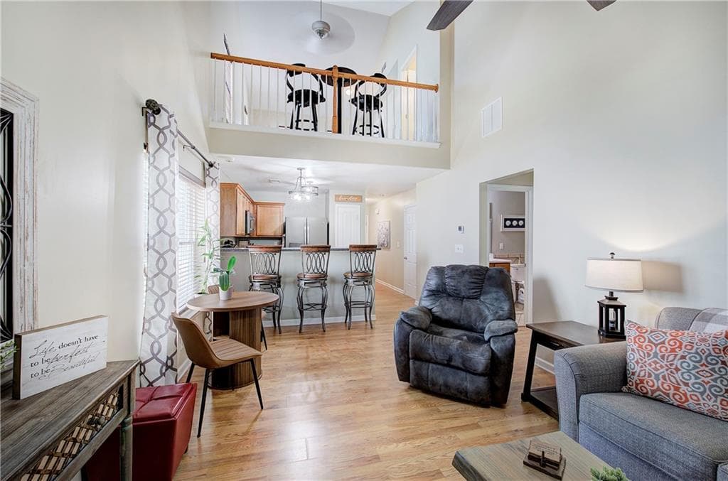 2 bedroom, 2 bathroom, 1,304 sq ft townhouse for sale at 126 Oakview Passage, Canton, GA 30114 — photo 4