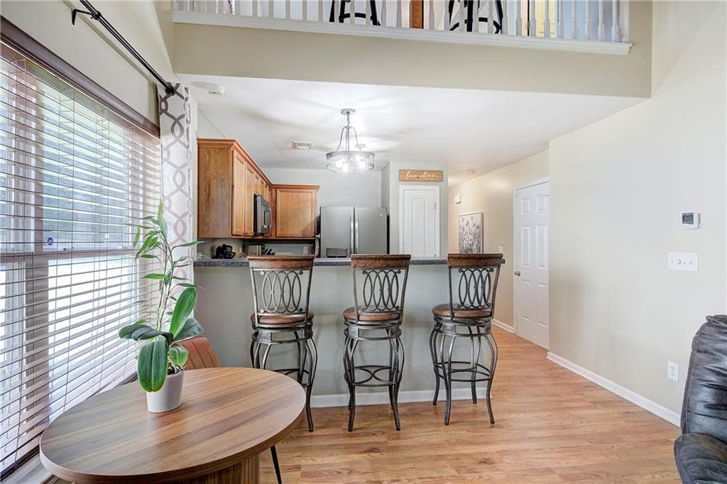 2 bedroom, 2 bathroom, 1,304 sq ft townhouse for sale at 126 Oakview Passage, Canton, GA 30114 — photo 5