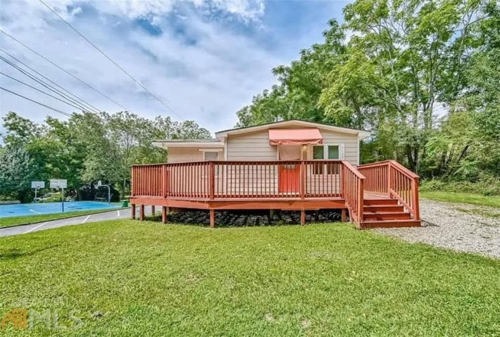 3 bedroom, 1 bathroom, 1,246 sq ft single family residence for sale at 5125 West Street, Forest Park, GA 30297