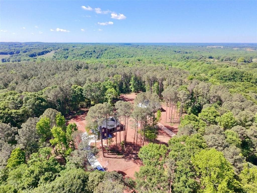 3 bedroom, 2 bathroom, 1,949 sq ft single family residence for sale at 1275 Campbell Ridge Road, Royston, GA 30662 — photo 4