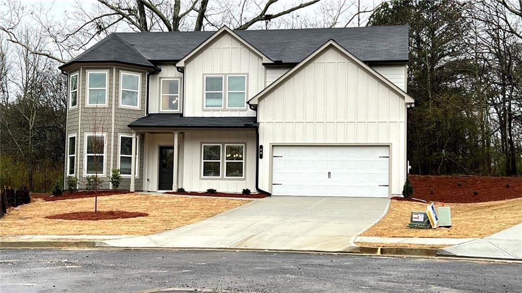 5 bedroom, 3 bathroom, 3,161 sq ft single family residence under contract at 98 Fox Creek Drive, Braselton, GA 30517