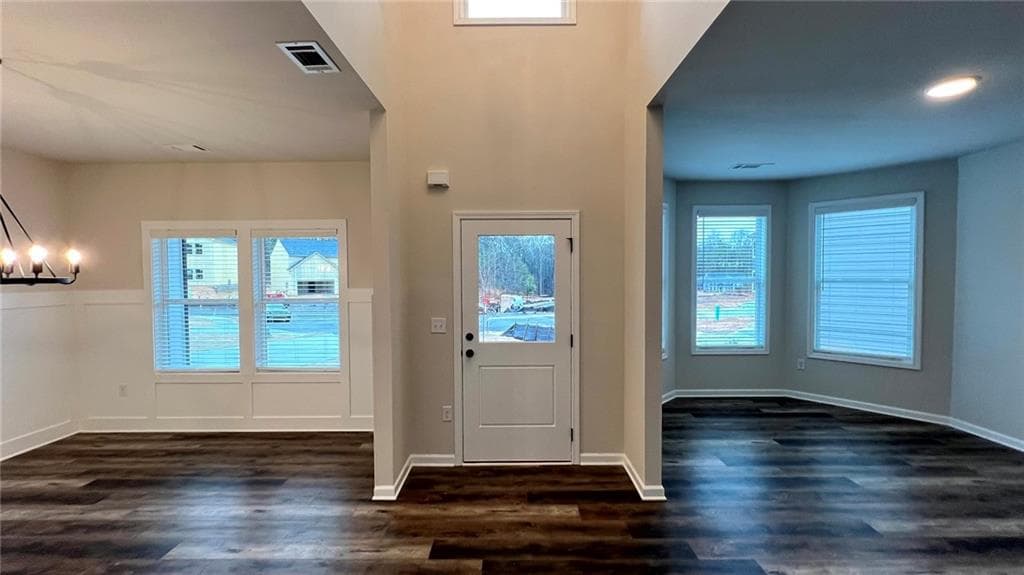 5 bedroom, 3 bathroom, 3,161 sq ft single family residence under contract at 98 Fox Creek Drive, Braselton, GA 30517 — photo 4