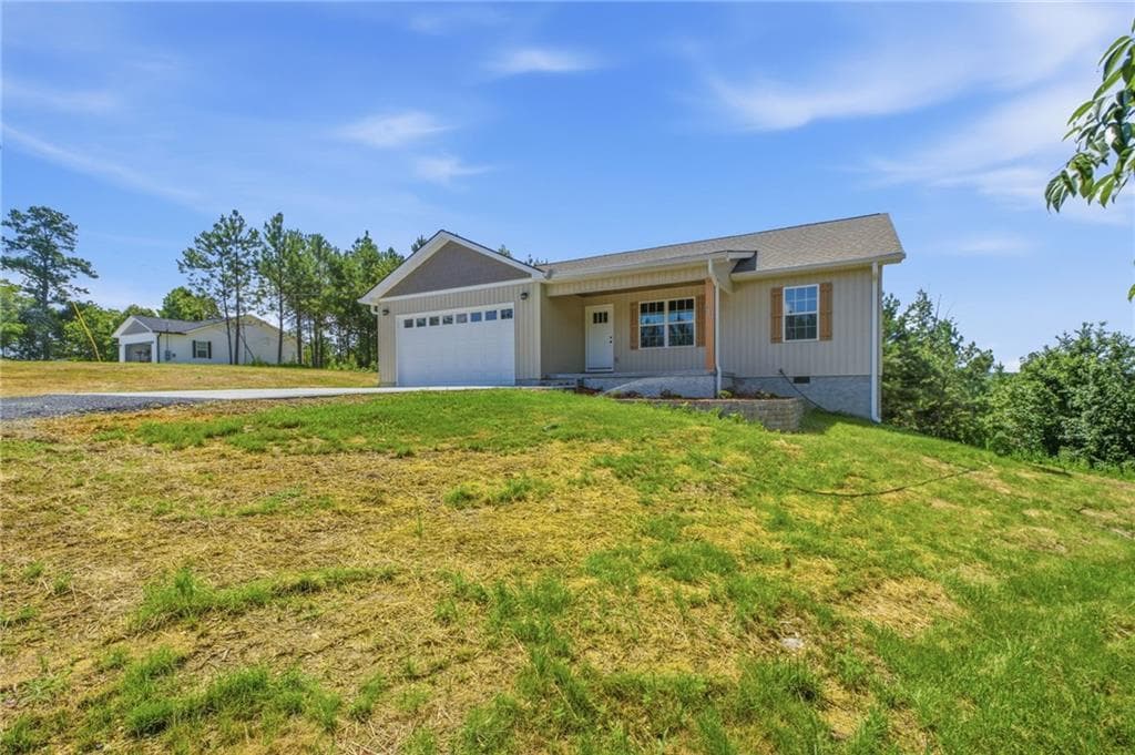 3 bedroom, 2 bathroom, 1,402 sq ft single family residence for sale at 818 Joe Robertson Road, Rocky Face, GA 30740 — photo 5