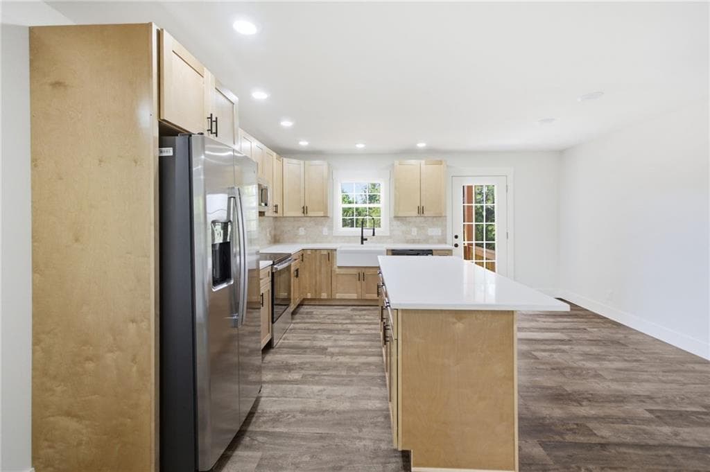 3 bedroom, 2 bathroom, 1,402 sq ft single family residence for sale at 818 Joe Robertson Road, Rocky Face, GA 30740 — photo 8