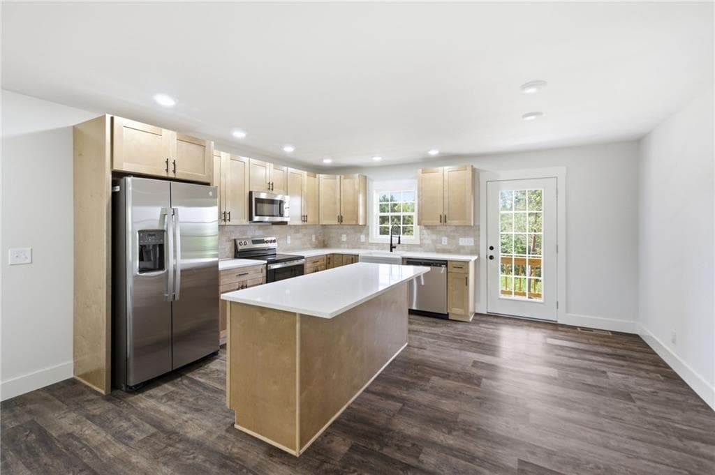 3 bedroom, 2 bathroom, 1,402 sq ft single family residence for sale at 818 Joe Robertson Road, Rocky Face, GA 30740 — photo 9