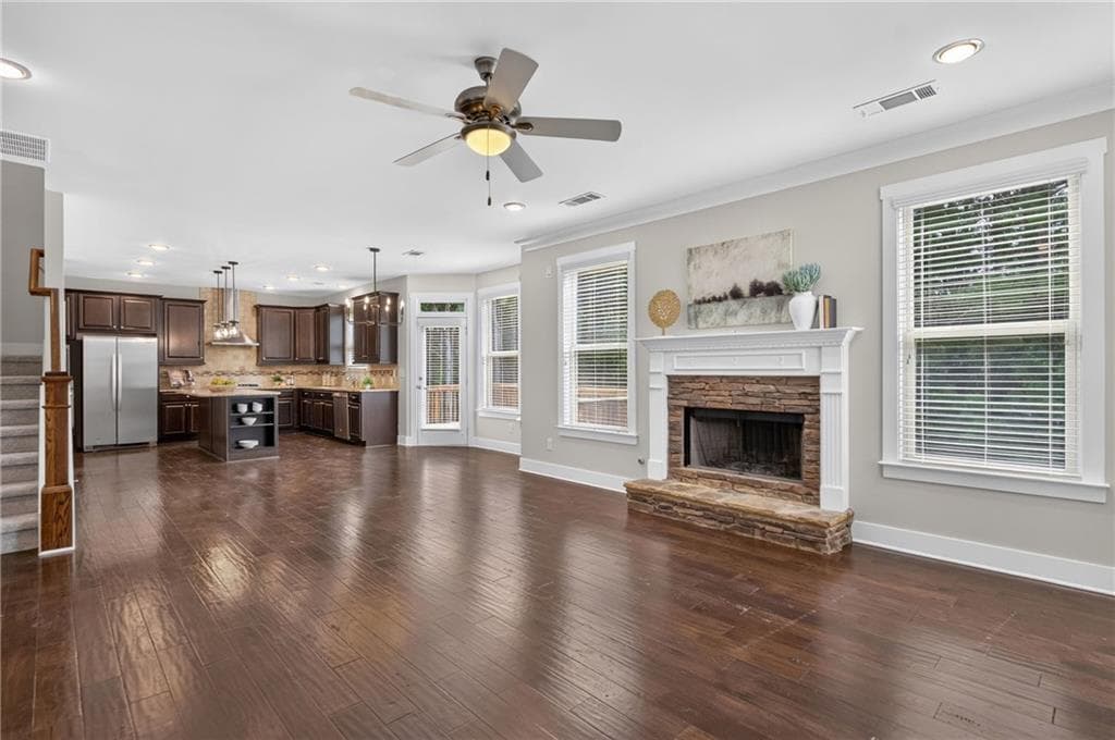 5 bedroom, 4 bathroom, 3,151 sq ft single family residence for sale at 3950 Estates Path, Cumming, GA 30040 — photo 4