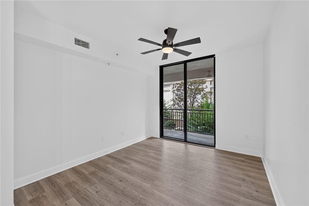1 bedroom, 1 bathroom, 761 sq ft condominium for sale at 3040 Peachtree Road 313, Atlanta, GA 30305 — photo 10
