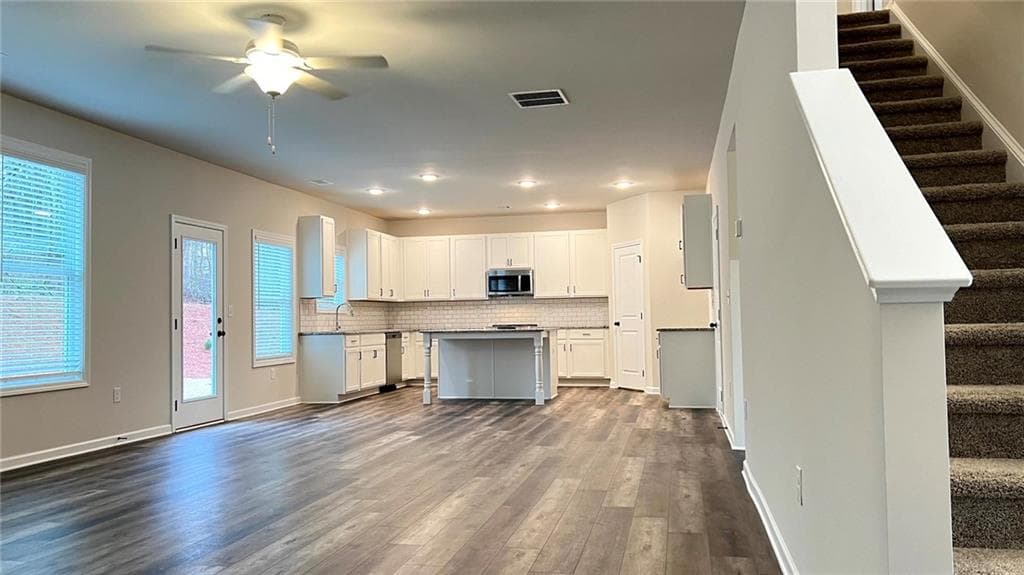 5 bedroom, 3 bathroom, 3,161 sq ft single family residence under contract at 98 Fox Creek Drive, Braselton, GA 30517 — photo 8