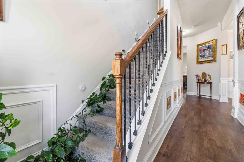 4 bedroom, 3 bathroom, 2,831 sq ft single family residence for sale at 3567 Hancock View, Decatur, GA 30034 — photo 6