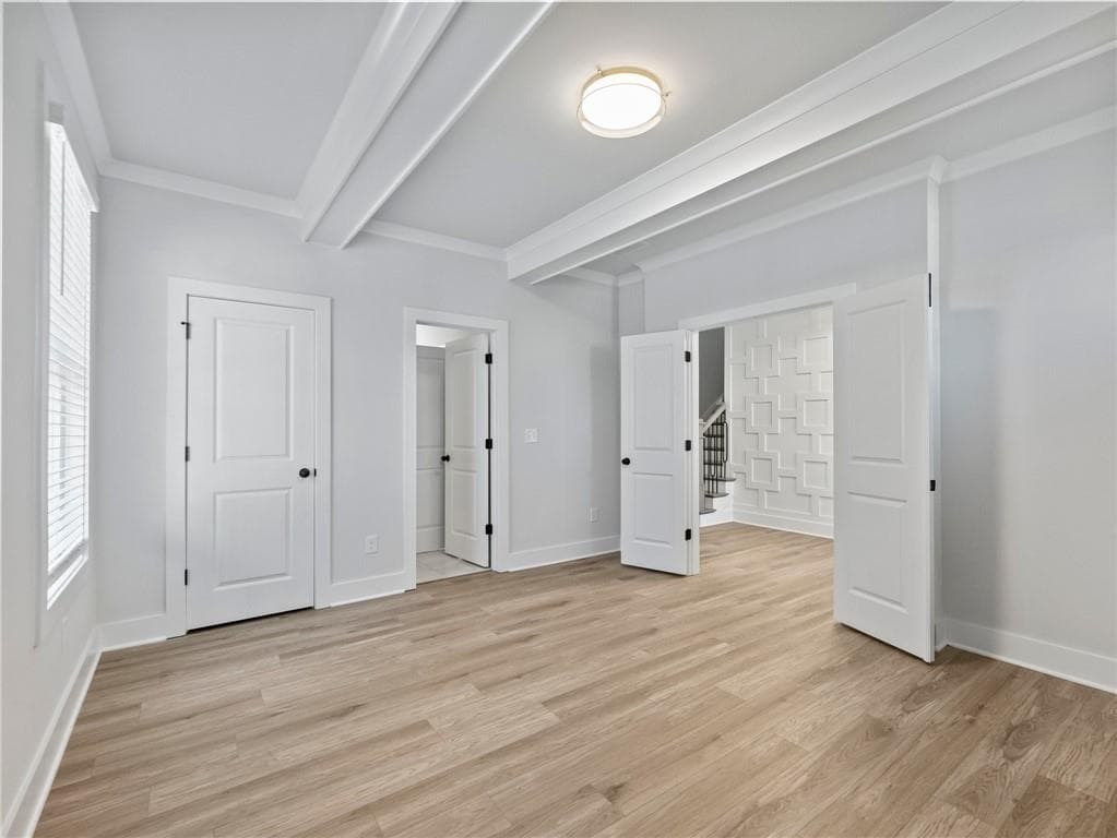 5 bedroom, 4 bathroom, 3,300 sq ft single family residence for sale at 4250 Hosch Reserve Drive, Buford, GA 30519 — photo 4