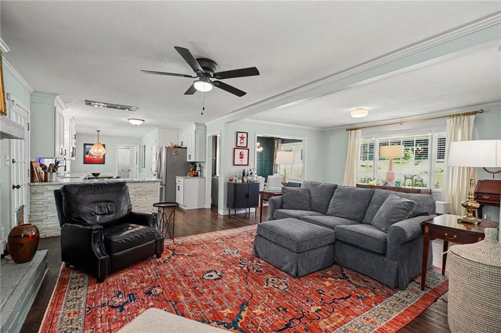 4 bedroom, 2 bathroom, 2,552 sq ft single family residence for sale at 2970 Medinah Court, Atlanta, GA 30341 — photo 5