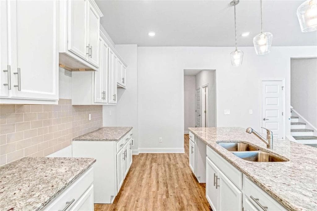 4 bedroom, 4 bathroom, 2,189 sq ft single family residence under contract at 106 Cooper Drive, Mansfield, GA 30055 — photo 6