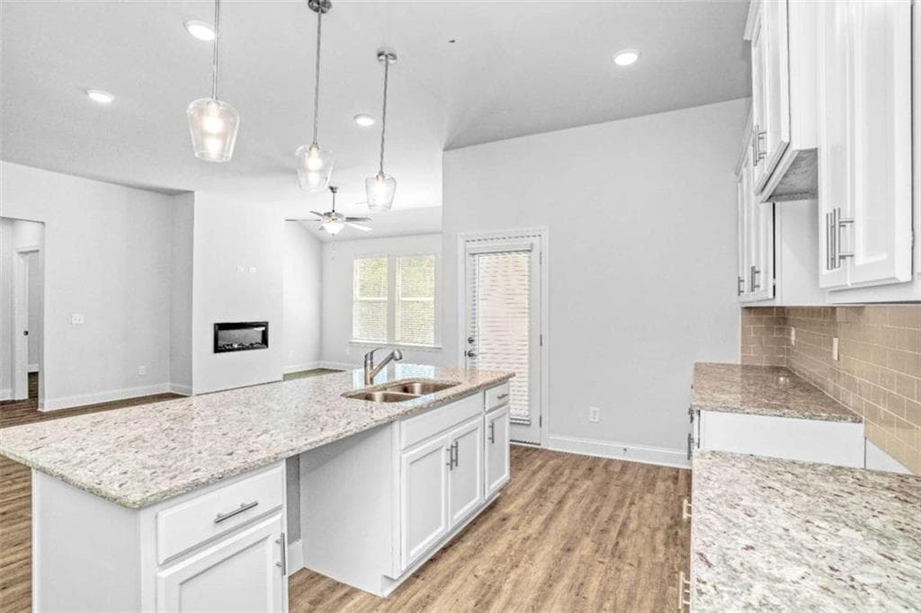 4 bedroom, 4 bathroom, 2,189 sq ft single family residence under contract at 106 Cooper Drive, Mansfield, GA 30055 — photo 8