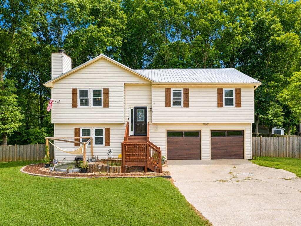 1508 Country Court
